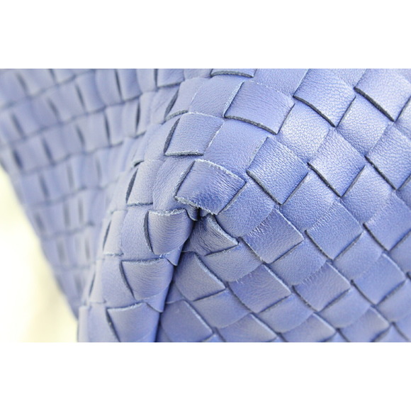 Bottega Veneta Medium Garda Bag Leather Blue - Picture 8 of 10